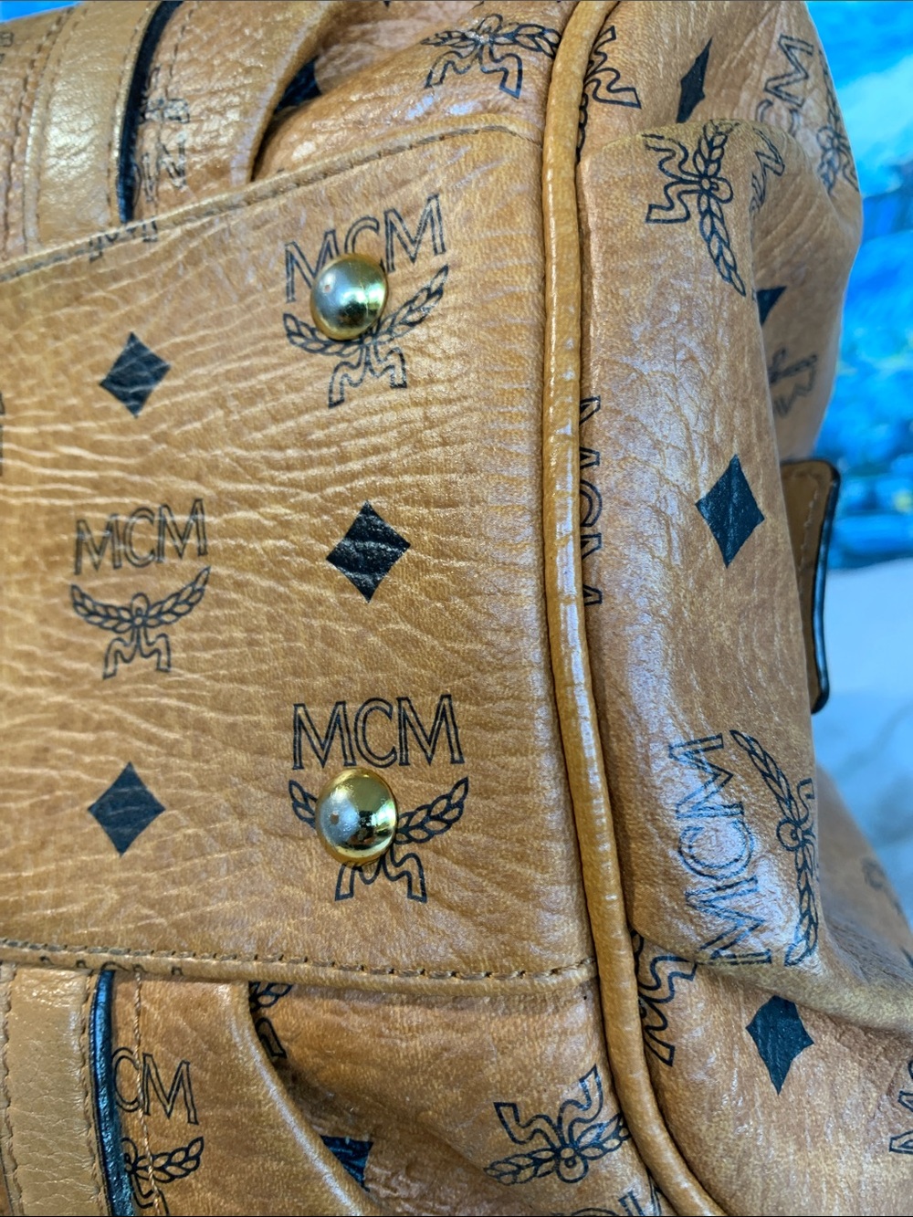 MCM Cognac handbag with lock and key - Picture 6 of 14